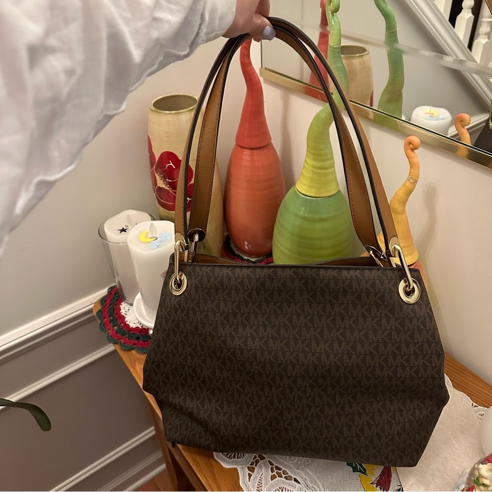 Michael Kors Handbag - Picture 2 of 3